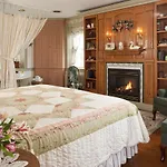Country Hearth B&B