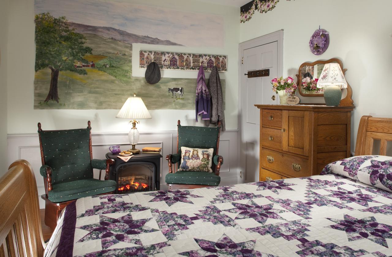 Country Hearth